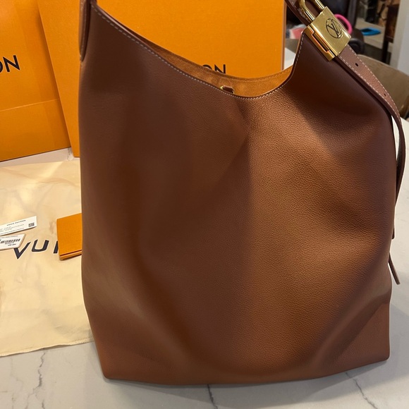 Louis Vuitton low key mm hobo - Picture 2 of 16